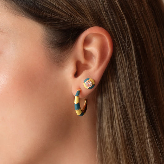 Me Flipa Studs Two Colors